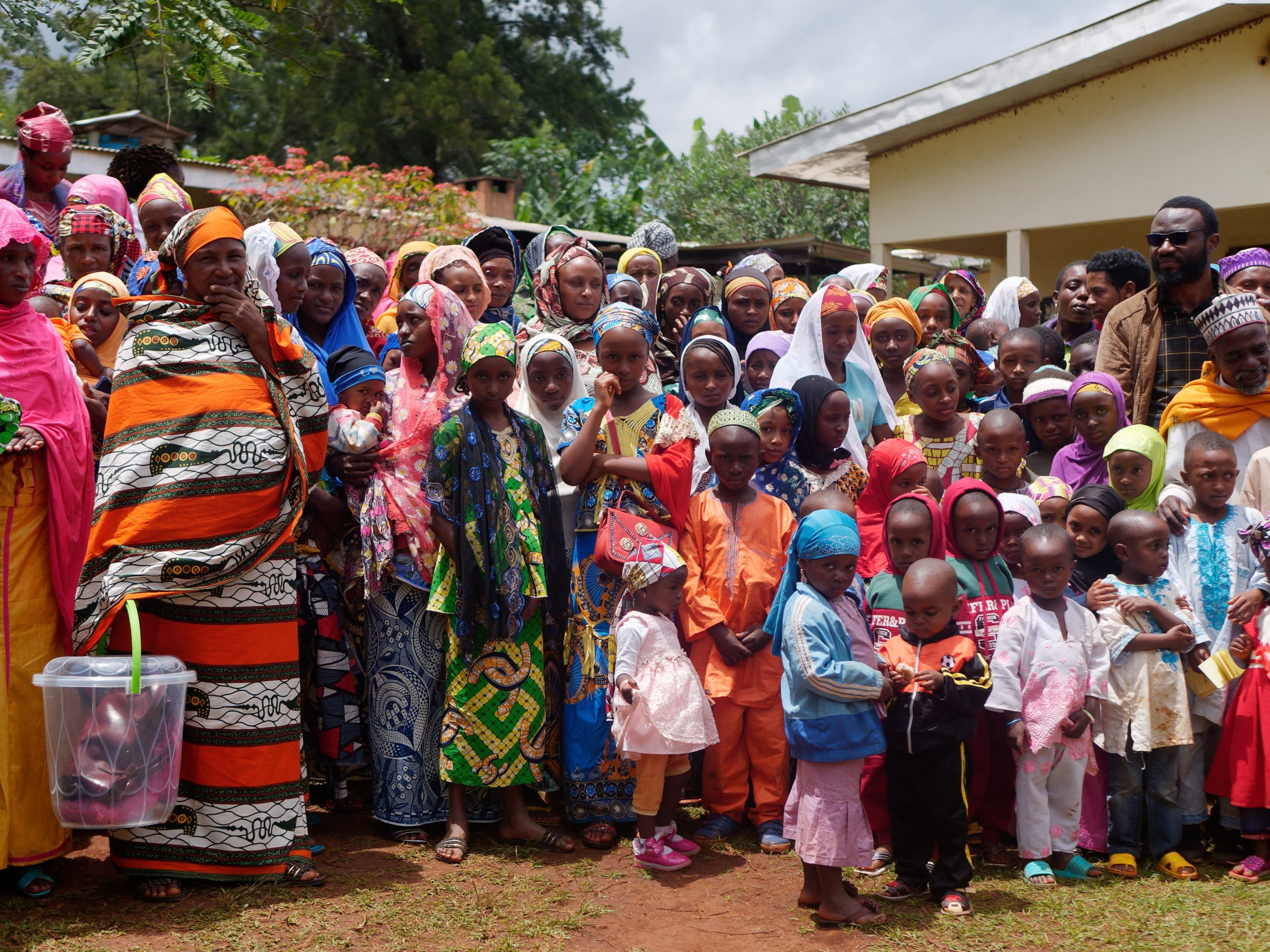 Lire la suite à propos de l’article Cameroun : Caridad apporte une aide humanitaire aux réfugiés ambazoniens