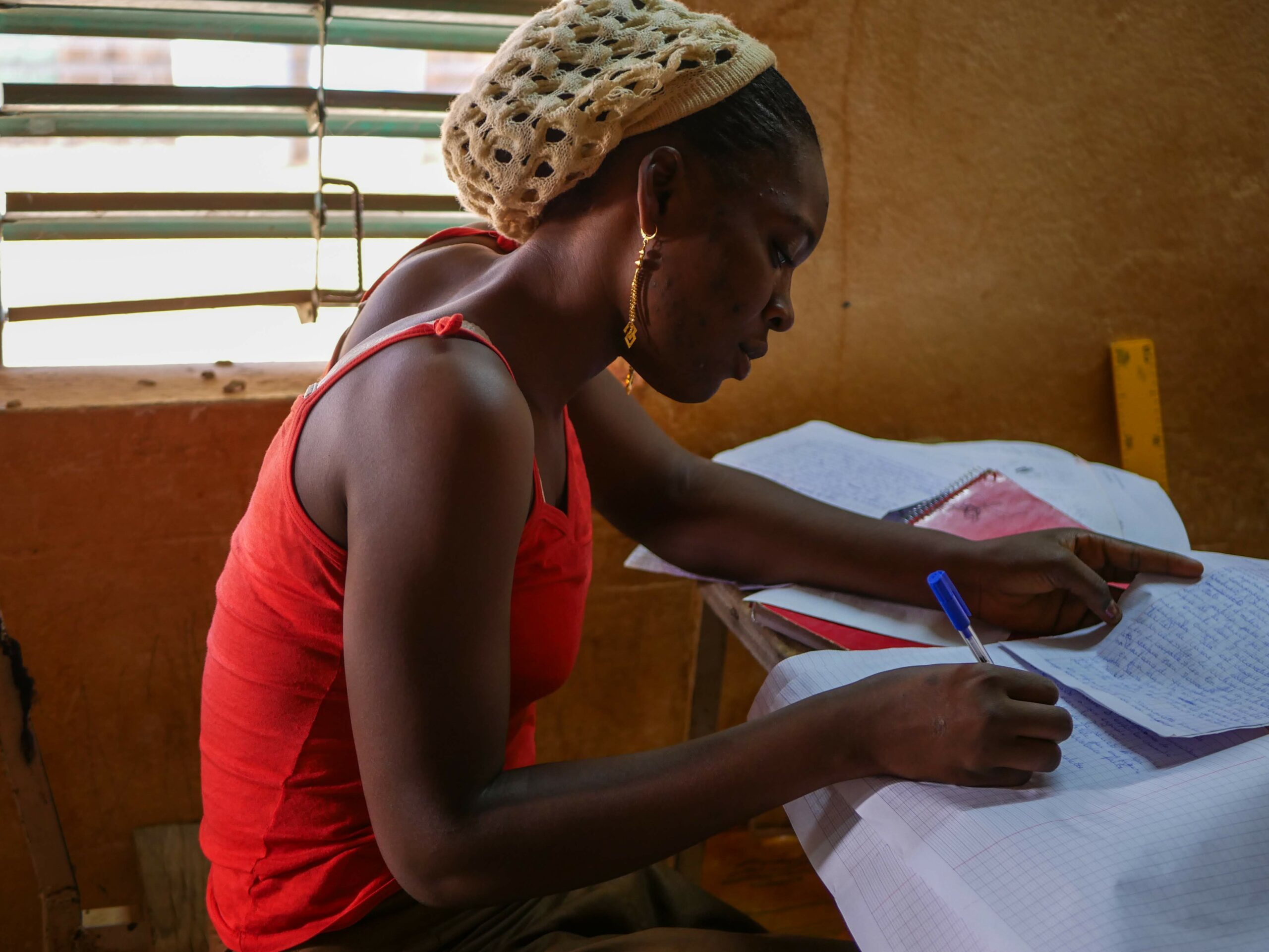 Lire la suite à propos de l’article Burkina-Faso :  la scolarité pour les  filles fuyant le mariage forcé